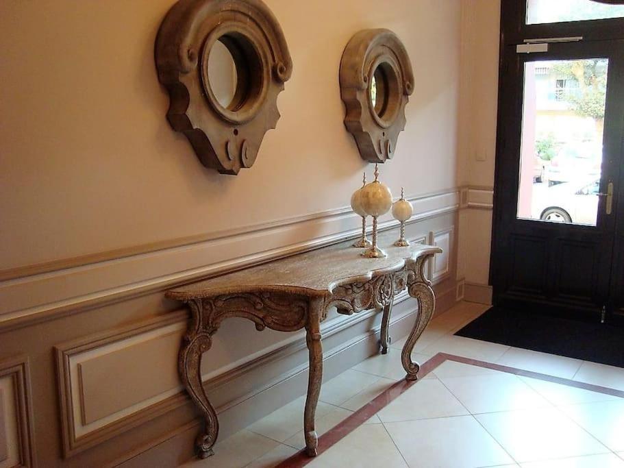 Grand - Magnifique Bord De Appartement
